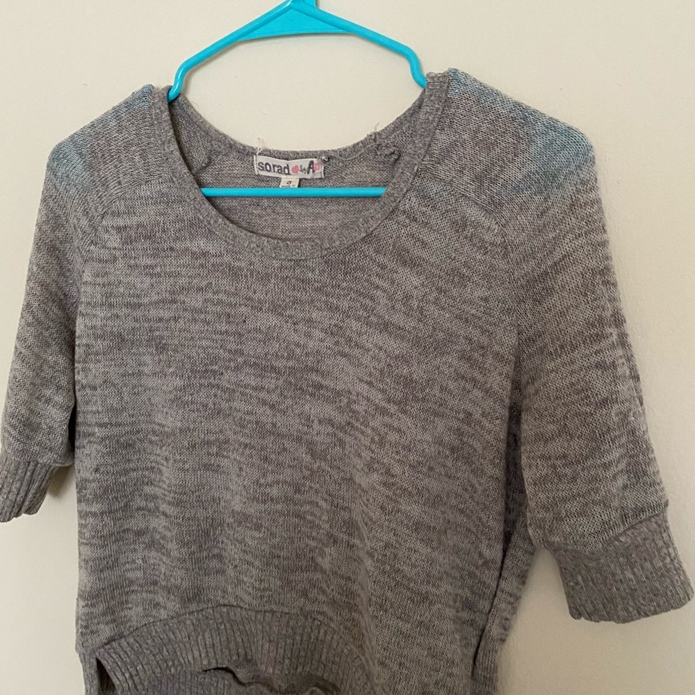 Gray sweater - Picture 3 of 3